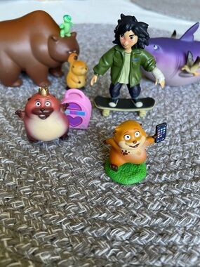 Hoppers movie figurines, Pixar/Disney Hoppers, cake toppers